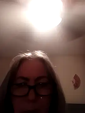 Snapshot of EvaRobinson chatting on 12/12/24, 05:52 EvaRobinson online show from 12/12/24, 05:52