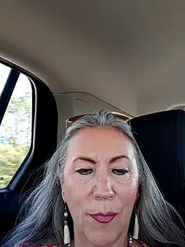 Snapshot of EvaRobinson chatting on 02/08/25, 08:42 EvaRobinson online show from 02/08/25, 08:42