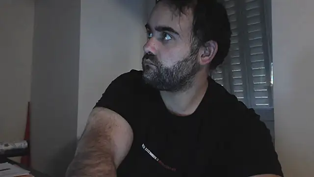 Snapshot of colalba12 chatting on 12/13/24, 03:00 colalba12 online show from 12/13/24, 03:00
