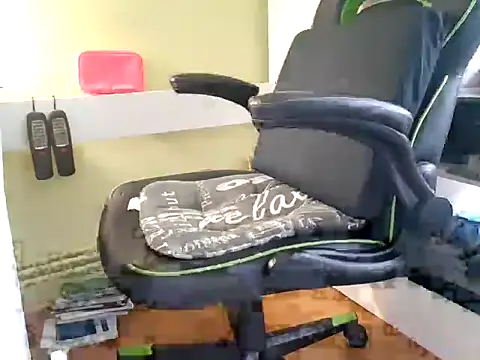 feathersify online show from 09/30/25, 06:07