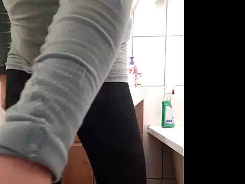 feathersify online show from 11/17/25, 06:52