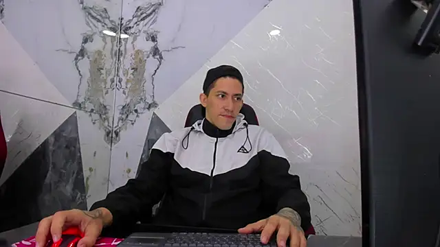 yeckodream online show from 11/13/25, 06:12