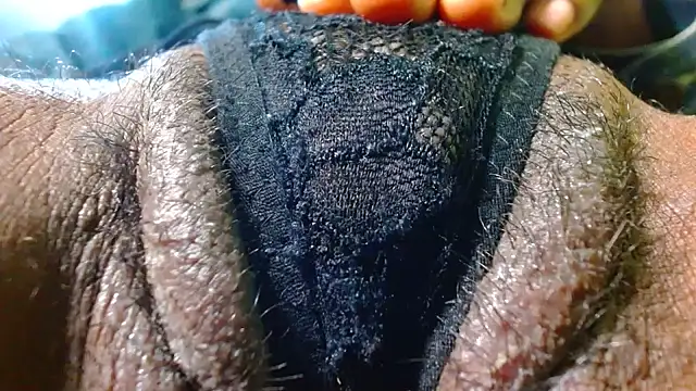 bethanywilson 23 online show from 11/14/25, 02:49