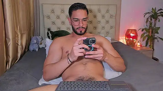 Snapshot of Josseph1_ chatting on 02/06/25, 03:37 Josseph1 online show from 02/06/25, 03:37