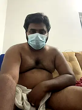 Snapshot of godmail100 chatting on 11/20/25, 04:51 godmail100 online show from 11/20/25, 04:51