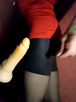 Eln1no69 online show from 11/17/25, 11:10