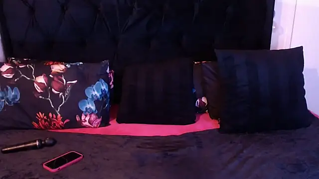 Ducheess online show from 10/26/25, 11:09