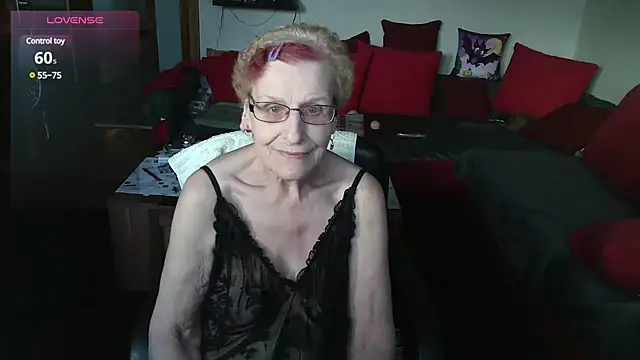 Snapshot of HeisseomaOriginal chatting on 01/14/25, 08:20 HeisseomaOriginal online show from 01/14/25, 08:20