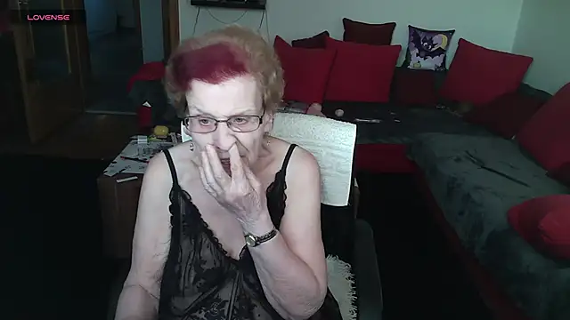 Snapshot of HeisseomaOriginal chatting on 02/03/25, 08:13 HeisseomaOriginal online show from 02/03/25, 08:13