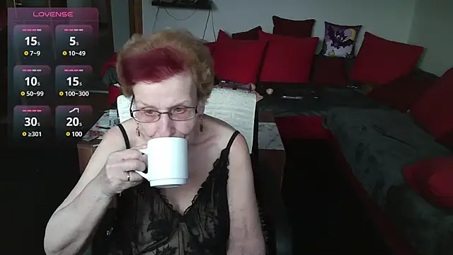 Snapshot of HeisseomaOriginal chatting on 02/04/25, 08:35 HeisseomaOriginal online show from 02/04/25, 08:35