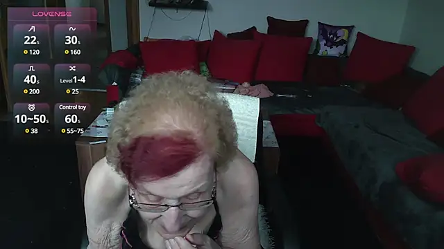 Snapshot of HeisseomaOriginal chatting on 02/10/25, 08:20 HeisseomaOriginal online show from 02/10/25, 08:20