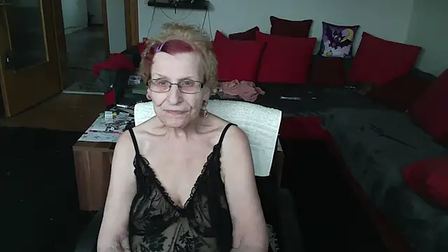 Snapshot of HeisseomaOriginal chatting on 02/19/25, 11:28 HeisseomaOriginal online show from 02/19/25, 11:28