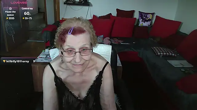 Snapshot of HeisseomaOriginal chatting on 02/26/25, 11:30 HeisseomaOriginal online show from 02/26/25, 11:30