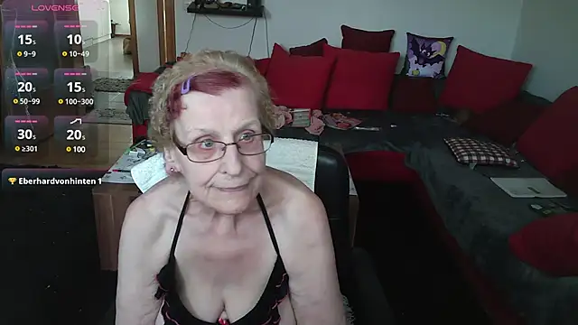 Snapshot of HeisseomaOriginal chatting on 02/28/25, 03:04 HeisseomaOriginal online show from 02/28/25, 03:04