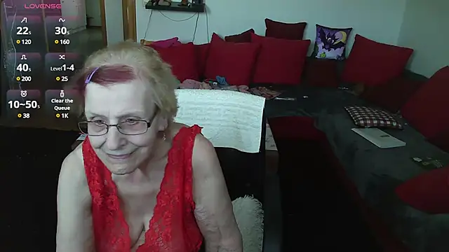 Snapshot of HeisseomaOriginal chatting on 03/05/25, 12:11 HeisseomaOriginal online show from 03/05/25, 12:11