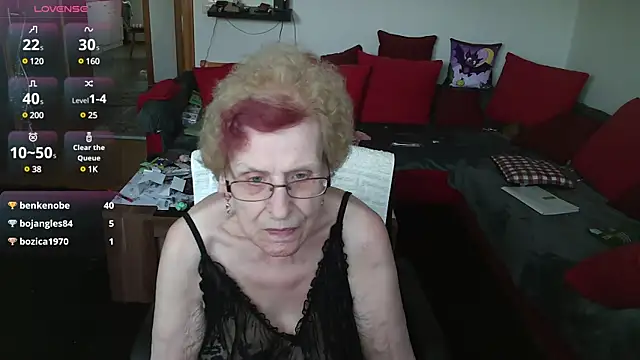 Snapshot of HeisseomaOriginal chatting on 03/10/25, 12:04 HeisseomaOriginal online show from 03/10/25, 12:04