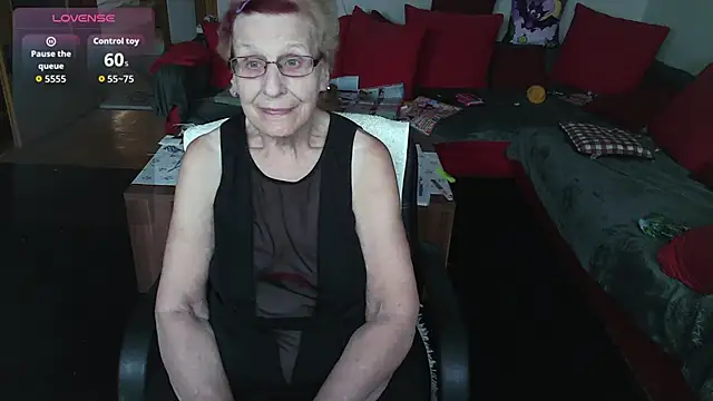 Snapshot of HeisseomaOriginal chatting on 10/08/25, 07:17 HeisseomaOriginal online show from 10/08/25, 07:17