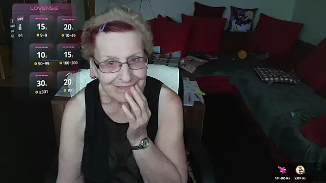 Snapshot of HeisseomaOriginal chatting on 10/10/25, 07:18 HeisseomaOriginal online show from 10/10/25, 07:18