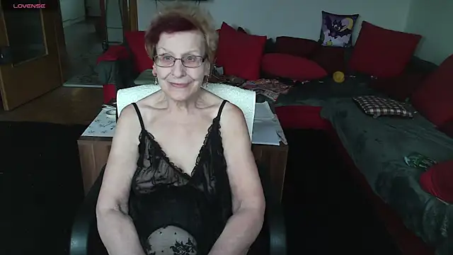 Snapshot of HeisseomaOriginal chatting on 10/29/25, 08:27 HeisseomaOriginal online show from 10/29/25, 08:27