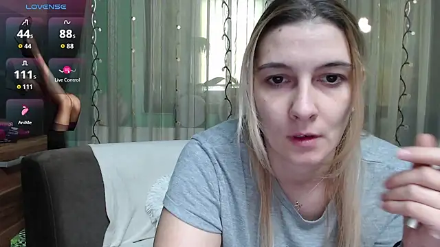 lovingfeetheels online show from 10/14/25, 07:53