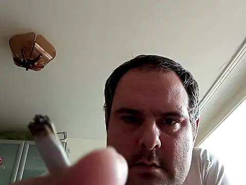 tididi1986 online show from 10/31/25, 01:56