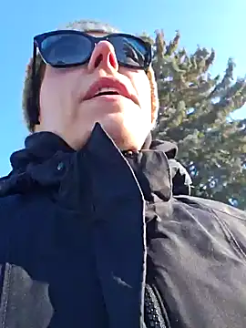 Snapshot of Ellie-L-Elizabeth chatting on 01/25/25, 03:20 Ellie-L-Elizabeth online show from 01/25/25, 03:20