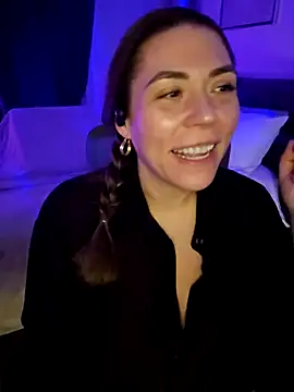 Snapshot of Ellie-L-Elizabeth chatting on 01/28/25, 11:07 Ellie-L-Elizabeth online show from 01/28/25, 11:07