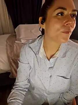 Snapshot of Ellie-L-Elizabeth chatting on 02/05/25, 02:19 Ellie-L-Elizabeth online show from 02/05/25, 02:19