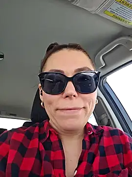 Snapshot of Ellie-L-Elizabeth chatting on 02/18/25, 02:27 Ellie-L-Elizabeth online show from 02/18/25, 02:27