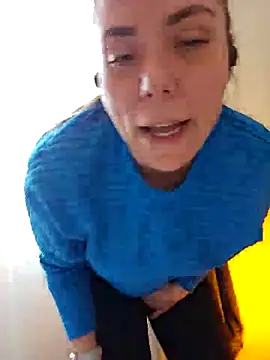 Snapshot of Ellie-L-Elizabeth chatting on 02/27/25, 05:26 Ellie-L-Elizabeth online show from 02/27/25, 05:26