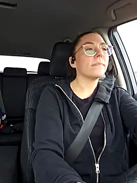 Snapshot of Ellie-L-Elizabeth chatting on 03/06/25, 02:18 Ellie-L-Elizabeth online show from 03/06/25, 02:18