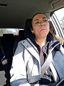 Snapshot of Ellie-L-Elizabeth chatting on 03/08/25, 06:26 Ellie-L-Elizabeth online show from 03/08/25, 06:26