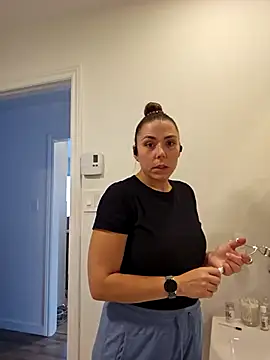 Snapshot of Ellie-L-Elizabeth chatting on 09/23/25, 08:34 Ellie-L-Elizabeth online show from 09/23/25, 08:34