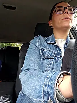 Snapshot of Ellie-L-Elizabeth chatting on 09/25/25, 02:43 Ellie-L-Elizabeth online show from 09/25/25, 02:43