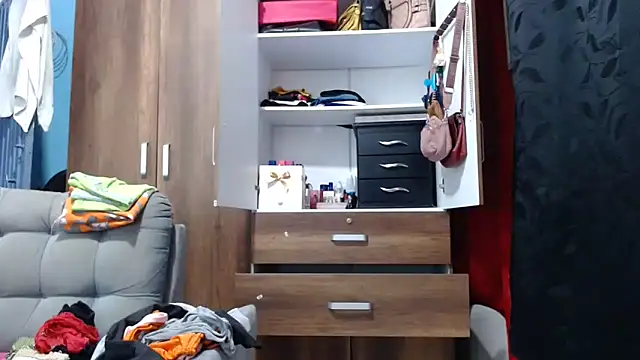 Snapshot of sabrinagee321930 chatting on 03/07/25, 11:18 sabrinagee321930 online show from 03/07/25, 11:18