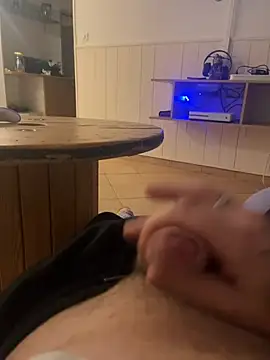 RenaudS-02 online show from 12/30/24, 08:15