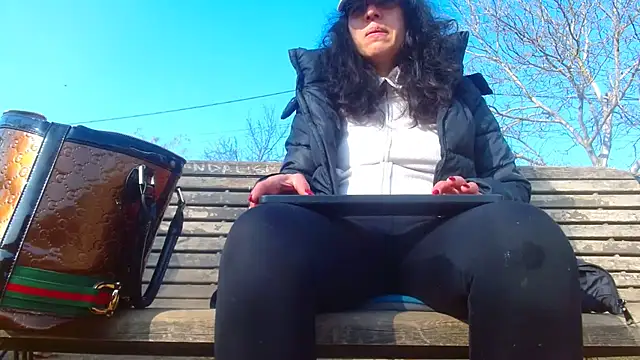 SquirtyMellissaLabia online show from 02/11/25, 12:05