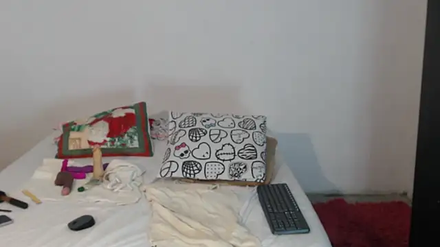 Snapshot of Dulce_Anita chatting on 01/12/25, 05:24 Dulce Anita online show from 01/12/25, 05:24