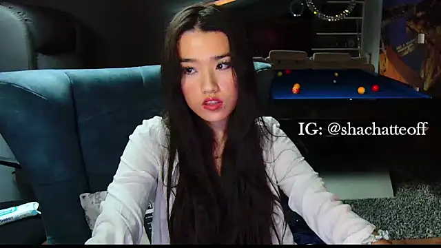 Snapshot of shachatteof chatting on 11/15/25, 08:44 shachatteof online show from 11/15/25, 08:44