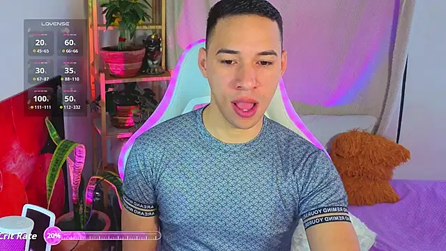 Snapshot of petter_coleman_ chatting on 10/06/25, 03:20 petter coleman online show from 10/06/25, 03:20