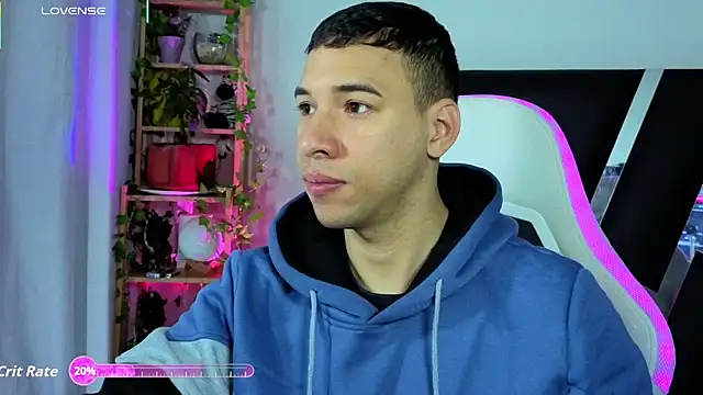 Snapshot of petter_coleman_ chatting on 11/06/25, 04:30 petter coleman online show from 11/06/25, 04:30