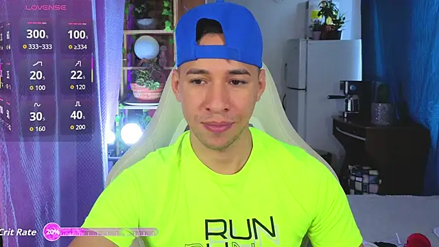 Snapshot of petter_coleman_ chatting on 11/17/25, 04:57 petter coleman online show from 11/17/25, 04:57