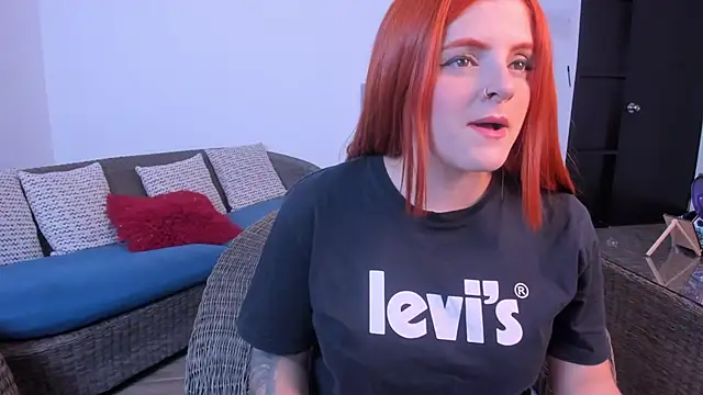 kimbrownn online show from 02/07/25, 12:28