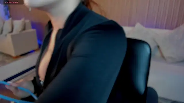 kimbrownn online show from 09/18/25, 12:29