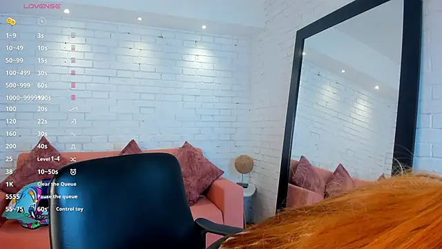 kimbrownn online show from 10/25/25, 10:45