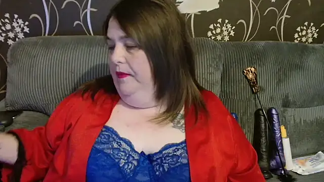 HouseWifeWhore Milf online show from 10/28/25, 04:53