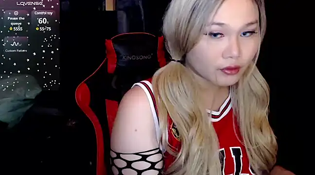 Snapshot of stacey_wills44 chatting on 02/20/25, 07:52 stacey wills44 online show from 02/20/25, 07:52