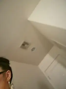 CarmelaAnthony online show from 10/19/25, 09:04