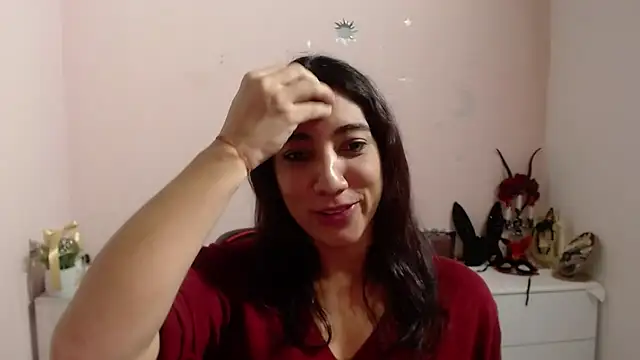 Eva Rodriguez  online show from 11/17/25, 03:51