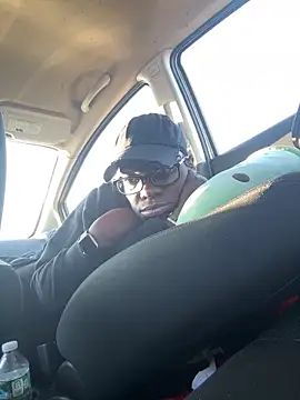 ChocolateBuns101 online show from 12/12/24, 08:21